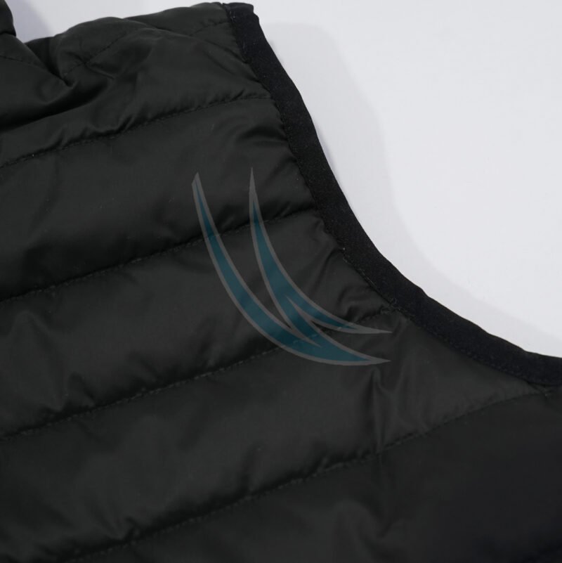 Cozy Sleeveless Puffer Vest  with Full Zip - Image 2