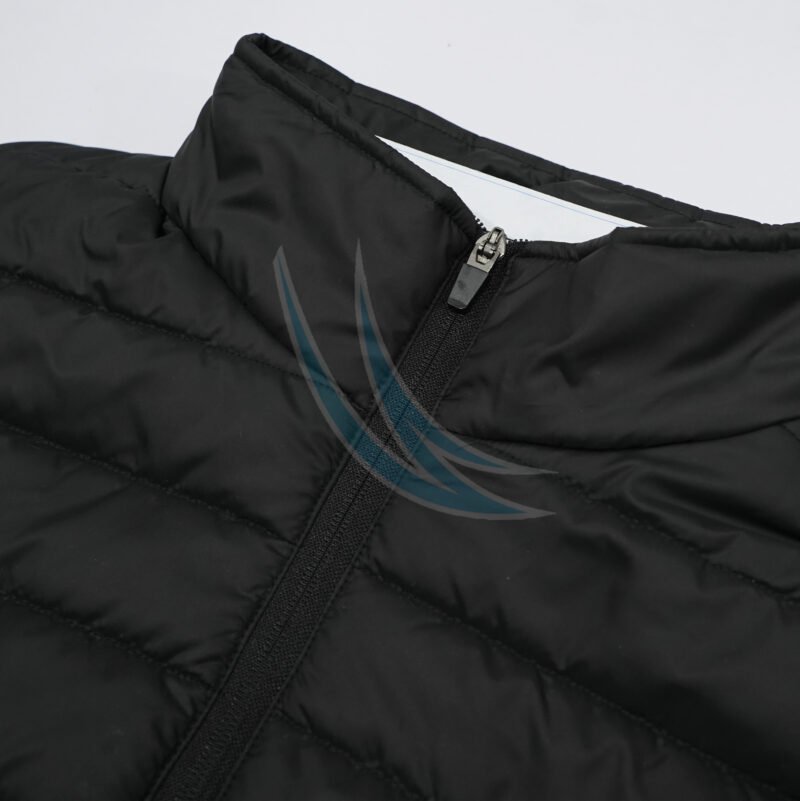 Cozy Sleeveless Puffer Vest  with Full Zip - Image 3